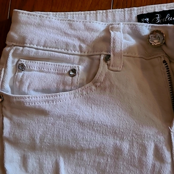 White Jean with Diamonds - Picture 2 of 2